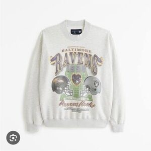 Abercrombie & Fitch Gray Baltimore Ravens Crewneck Sweater